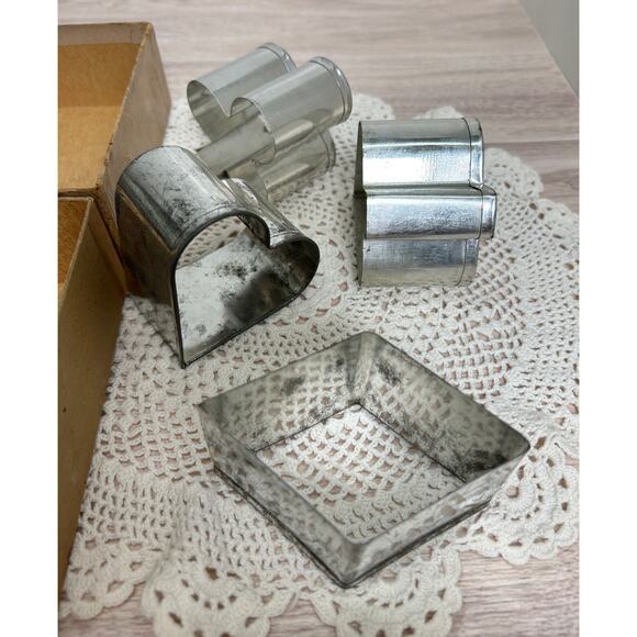 VTG ATECO Cake & Sandwich Cutters - Card Suits, Poker ♦️♣️♥️♠️ Bridge + Box - Picture 3 of 7